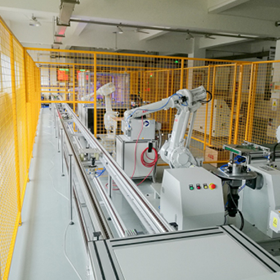 工业机器人生产线
